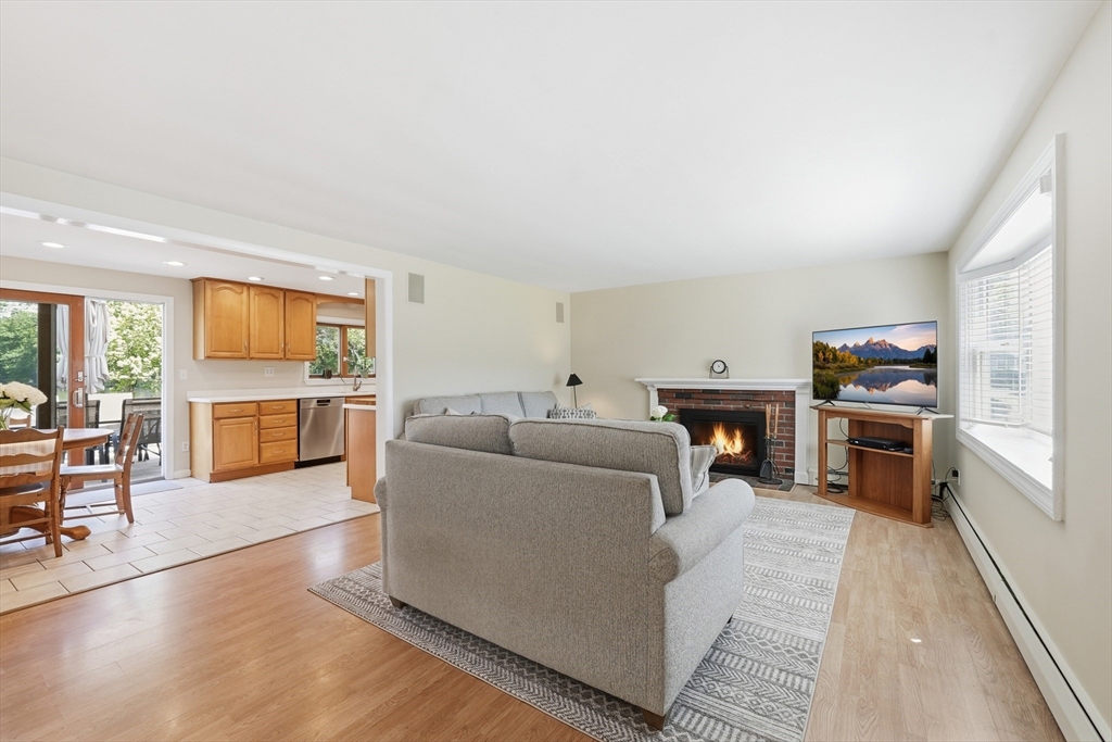 43 Ransom Road Framingham, MA 01702 - Photo 5 of 42