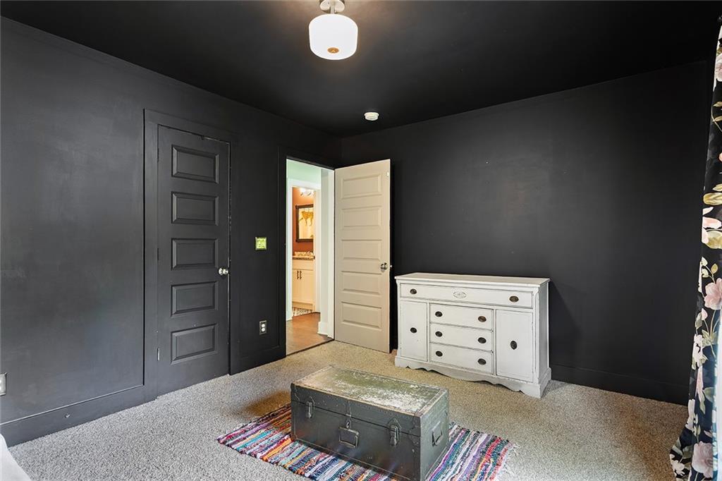 2280 Larchwood Road Southwest Atlanta, GA 30310 - Photo 13 of 20 a view of livingroom with furniture