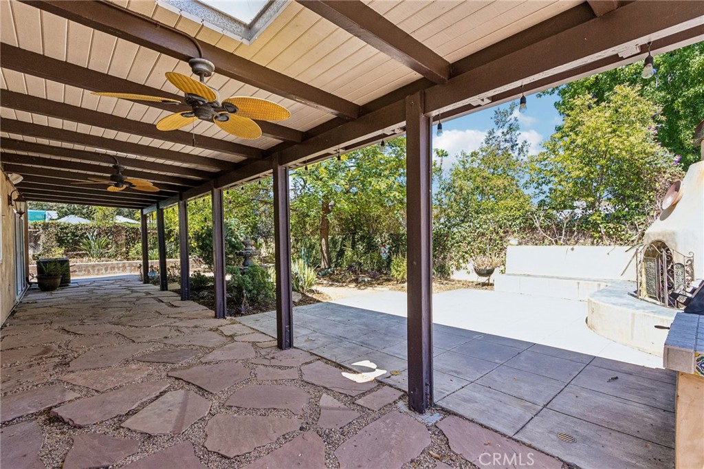 42 Kanan Road Oak Park, CA 91377 - Photo 59 of 69 Gallery Image 59