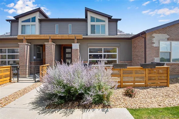 $499,800 | 19570 East Sunset Circle, Aurora, CO 80015
