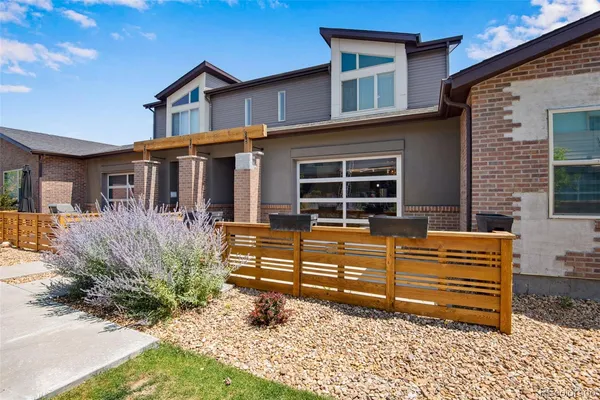 $499,800 | 19570 East Sunset Circle, Aurora, CO 80015