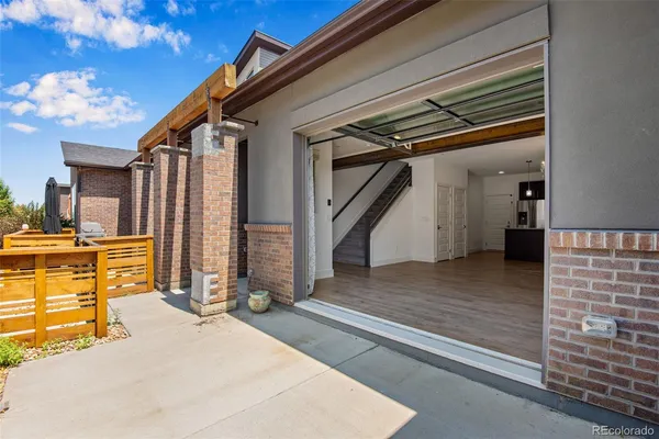 $499,800 | 19570 East Sunset Circle, Aurora, CO 80015