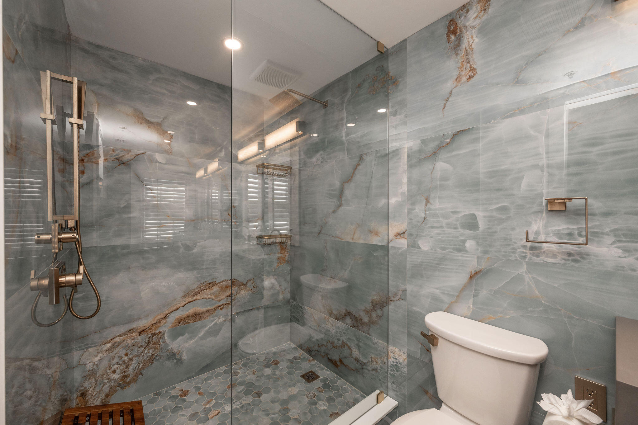 927 Thomas Street, Unit 2 Key West, FL 33040 - Photo 30 of 46 Onyx Style Slab Tile