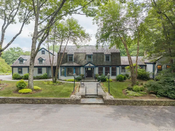 $6,500,000 | 4 Clock Tower Lane, Old Westbury, NY 11568