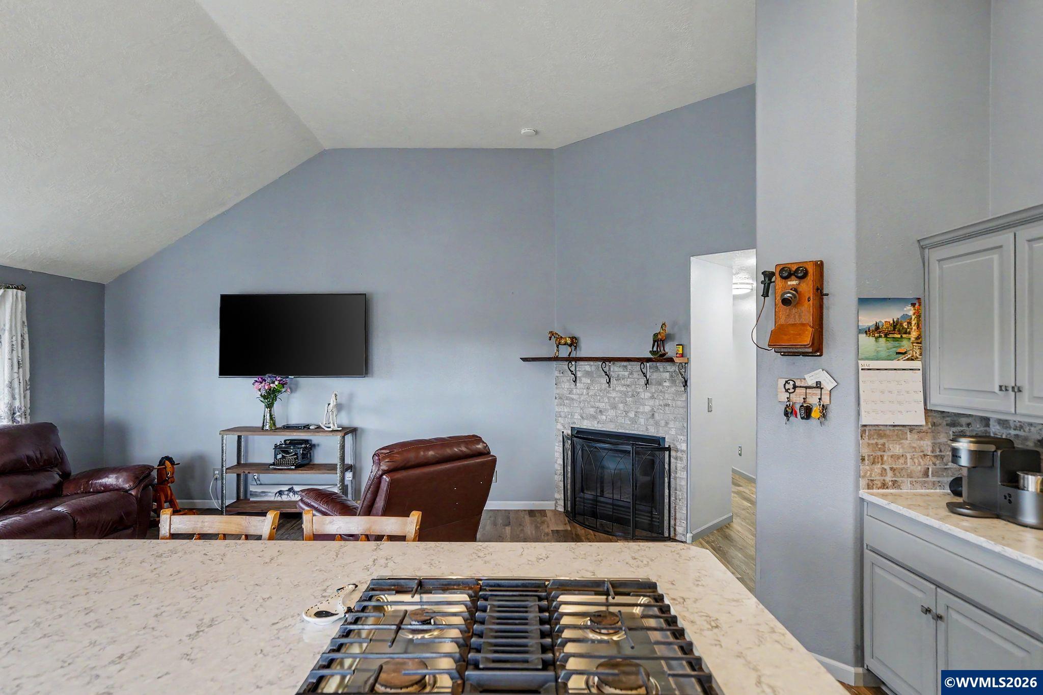 813 Southwest 8th Street Sublimity, OR 97385 - Photo 21 of 48