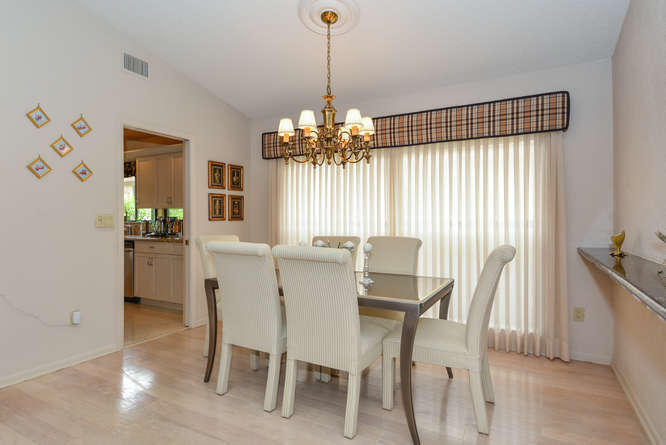 21375 Bridgeview Drive Boca Raton, FL 33428 - Photo 5 of 33 Dining Room