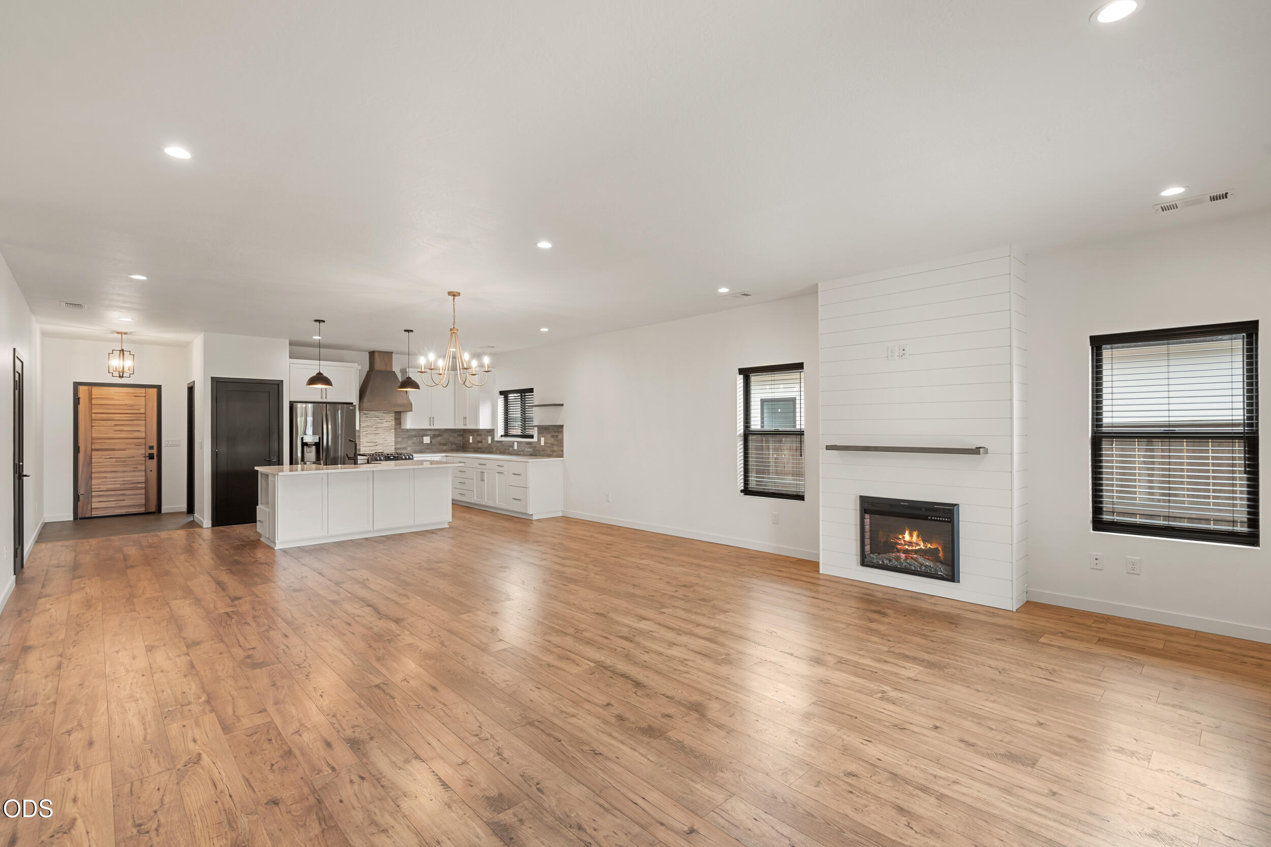 961 Arrowhead Trail Eagle Point, OR 97524 - Photo 12 of 47