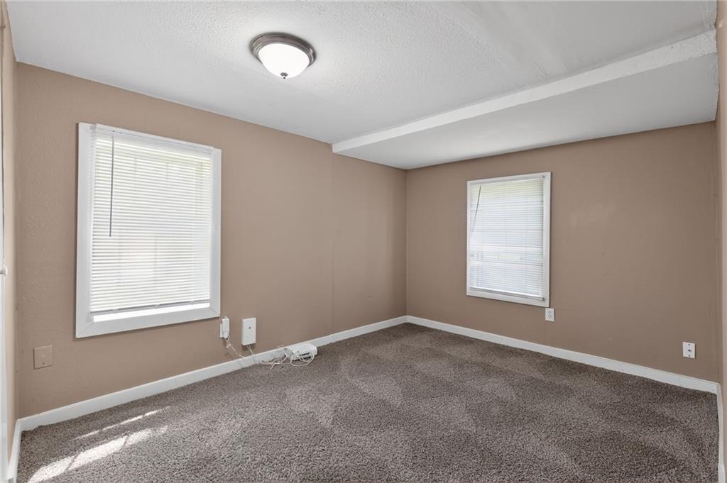 8318 Pershing Road Raytown, MO 64138 - Photo 13 of 30
