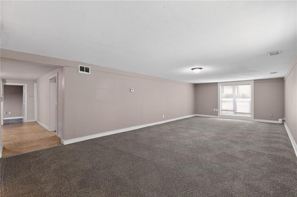 8318 Pershing Road Raytown, MO 64138 - Photo 14 of 30