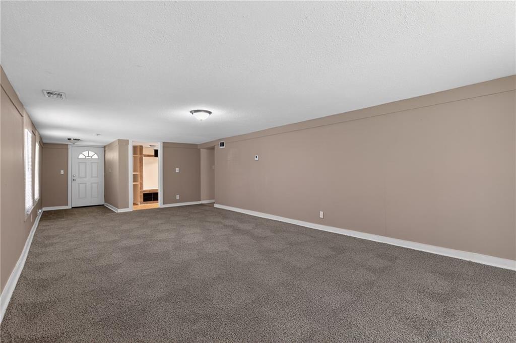 8318 Pershing Road Raytown, MO 64138 - Photo 16 of 30