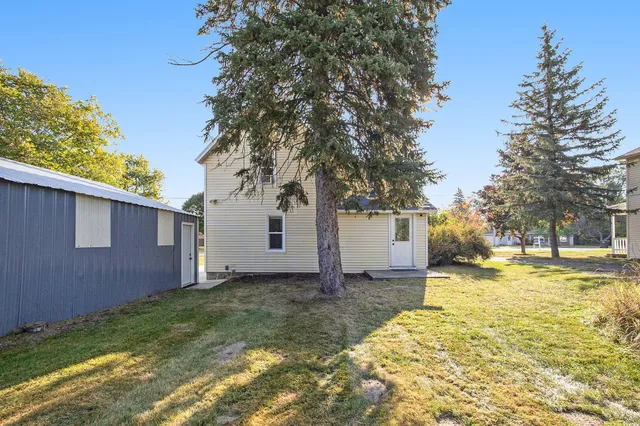 $250,000 | 203 Martindale Street Northwest, Sparta, MI 49345