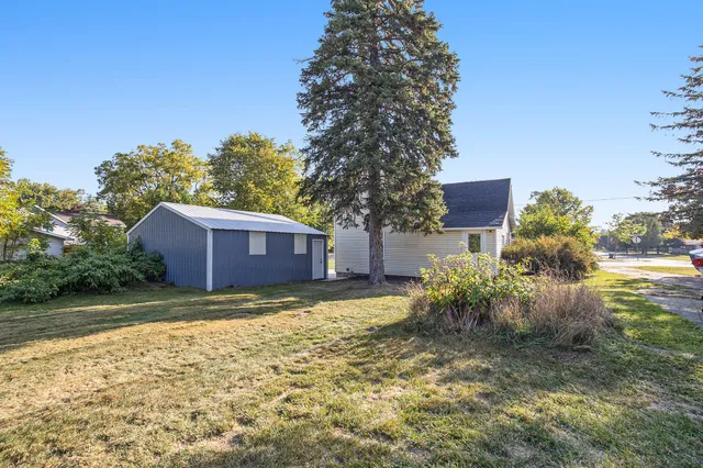 $250,000 | 203 Martindale Street Northwest, Sparta, MI 49345