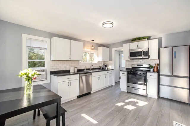 $250,000 | 203 Martindale Street Northwest, Sparta, MI 49345