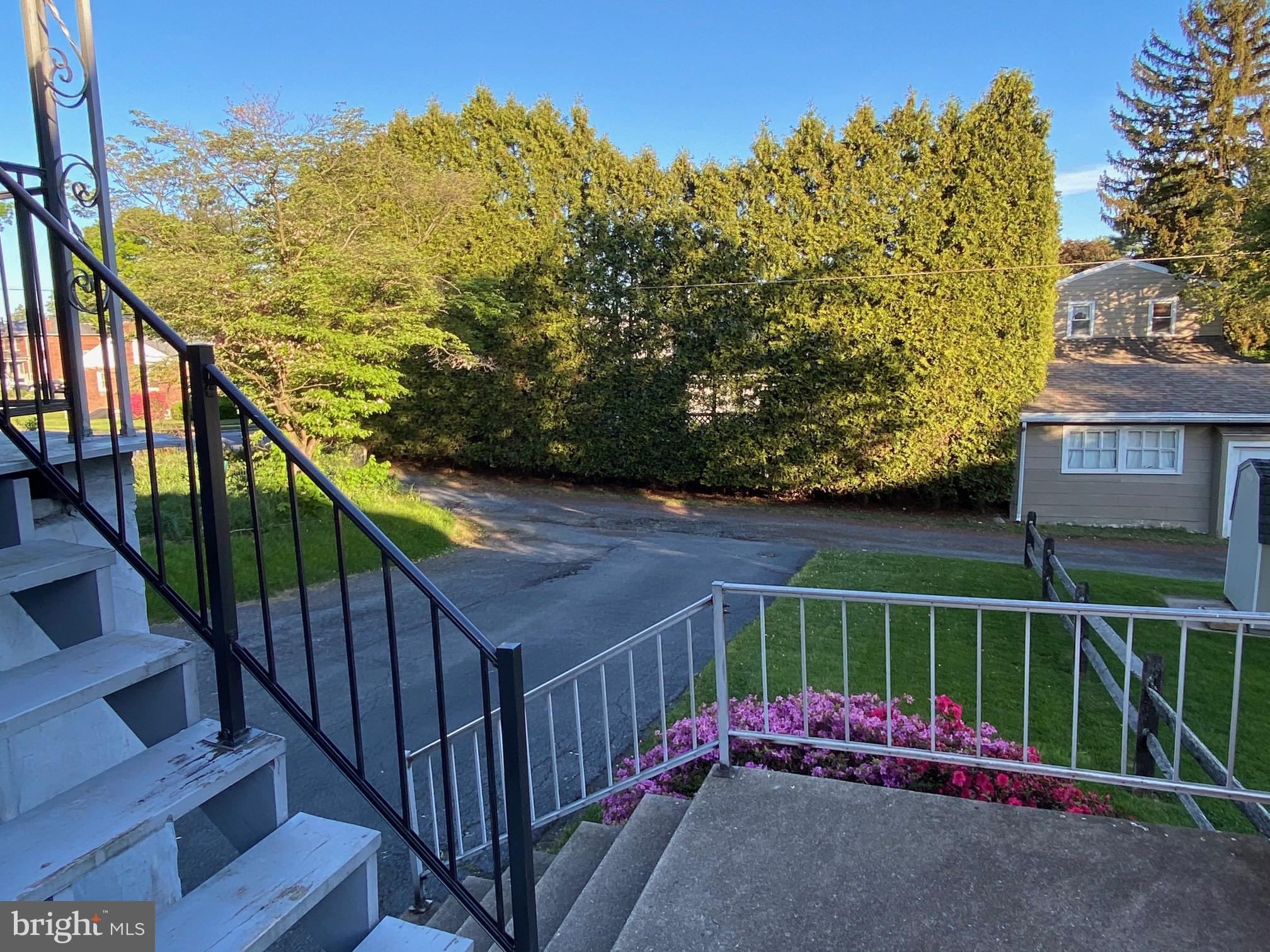 1139 New Holland Road Reading, PA 19607 - Photo 4 of 5