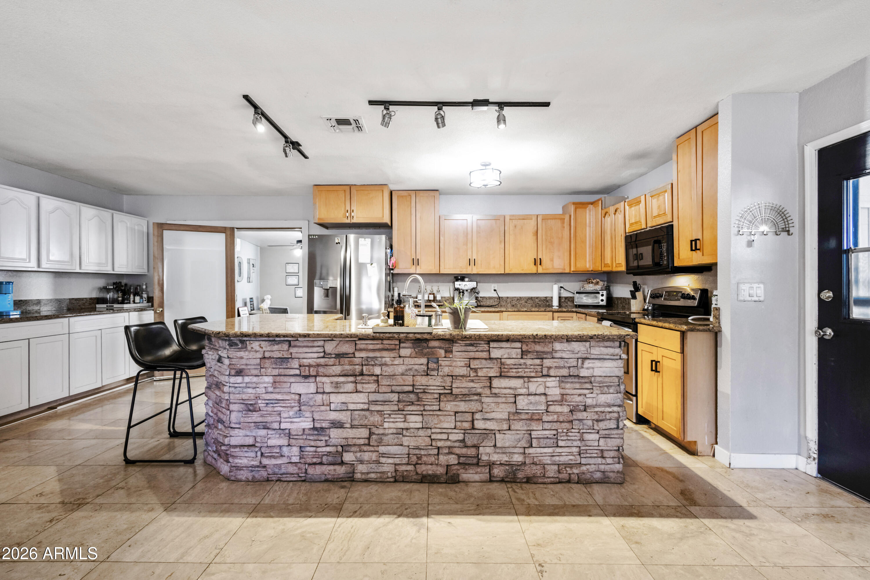 1774 South 131st Street Gilbert, AZ 85233 - Photo 8 of 62 08