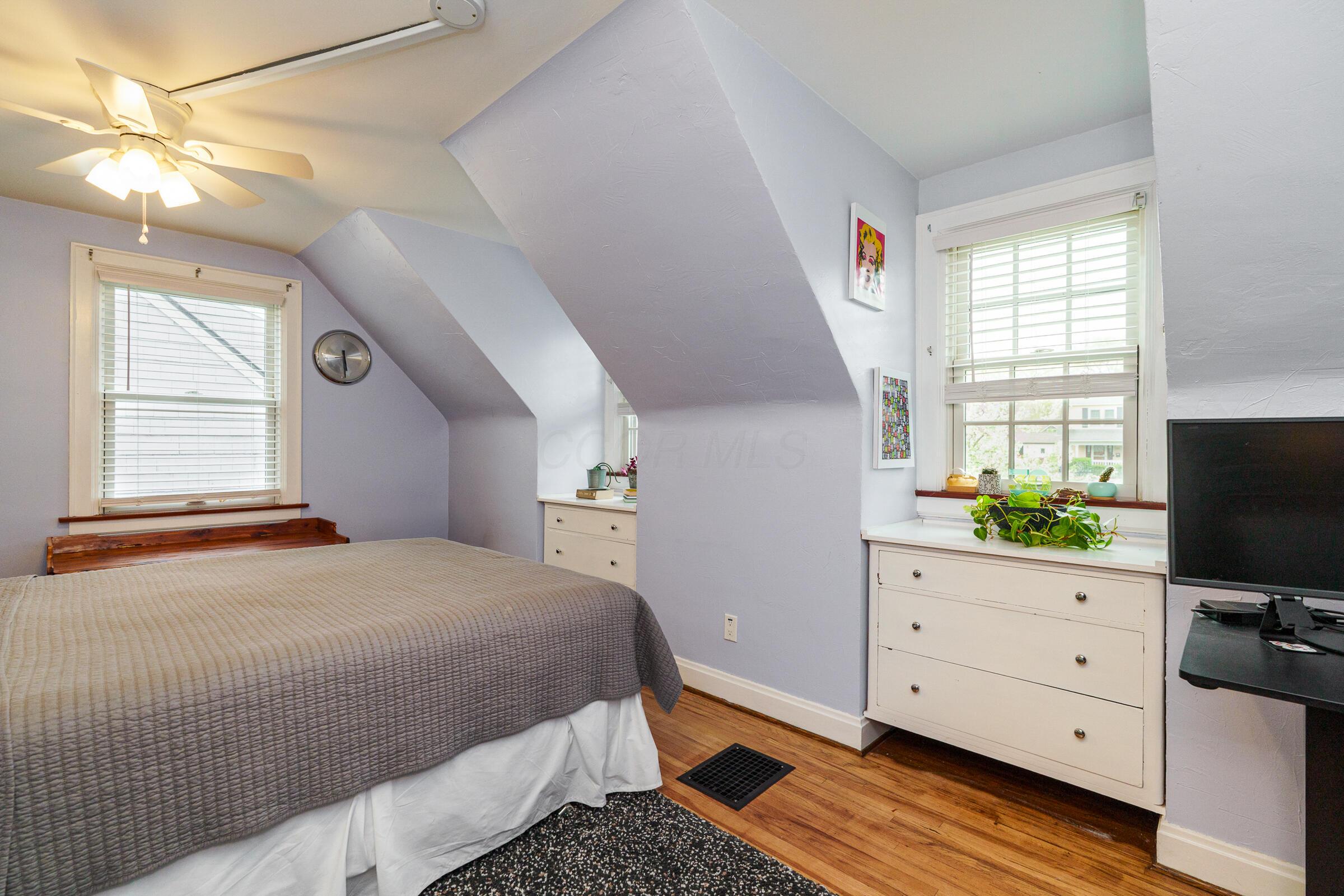 74 East Torrence Road Columbus, OH 43214 - Photo 26 of 43 Bedroom 2