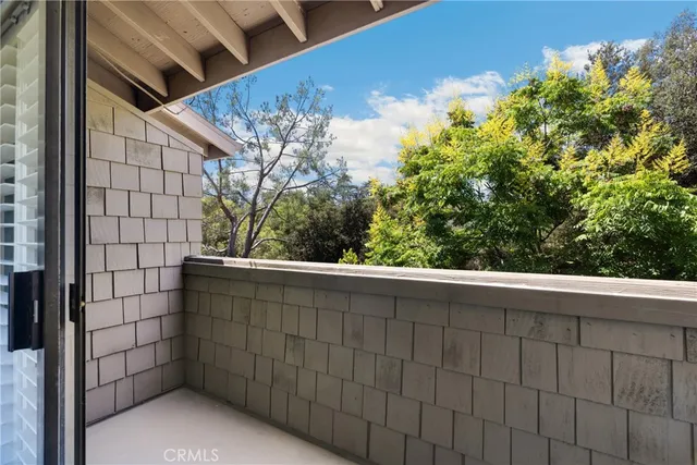 $750,000 | 1054 Seco Street, Unit 205, Pasadena, CA 91103