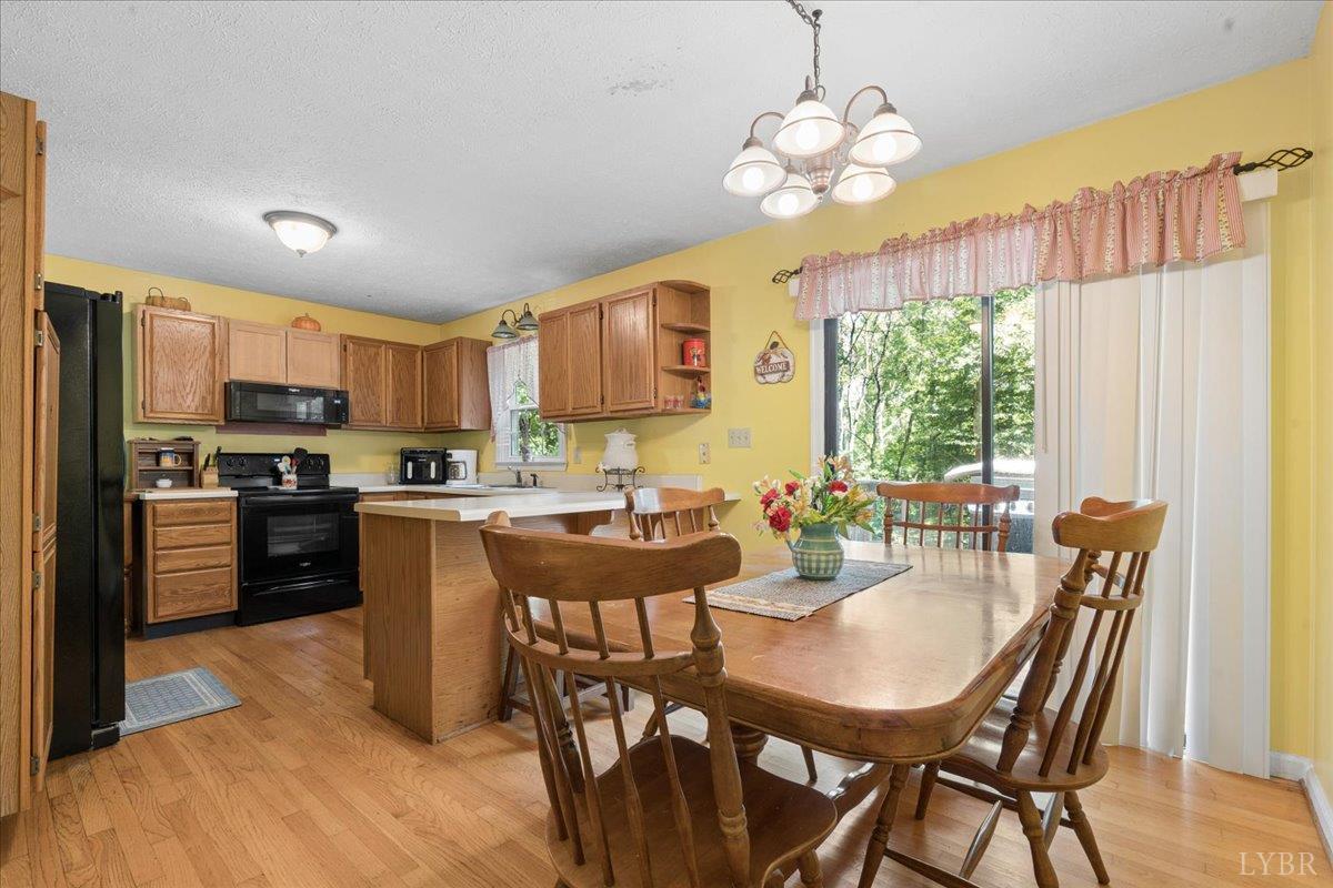 211 Regal Oaks Way Amherst, VA 24521 - Photo 13 of 44 Gallery Image 13