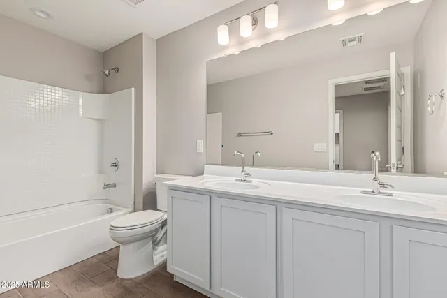 $435,000 | 733 East Commonwealth Avenue, Unit 36, Chandler, AZ 85225