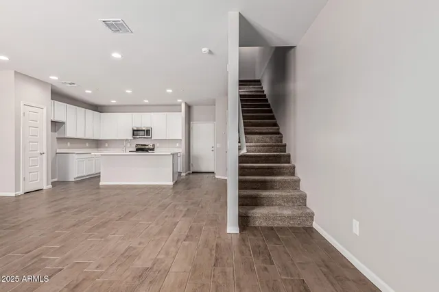 $435,000 | 733 East Commonwealth Avenue, Unit 36, Chandler, AZ 85225