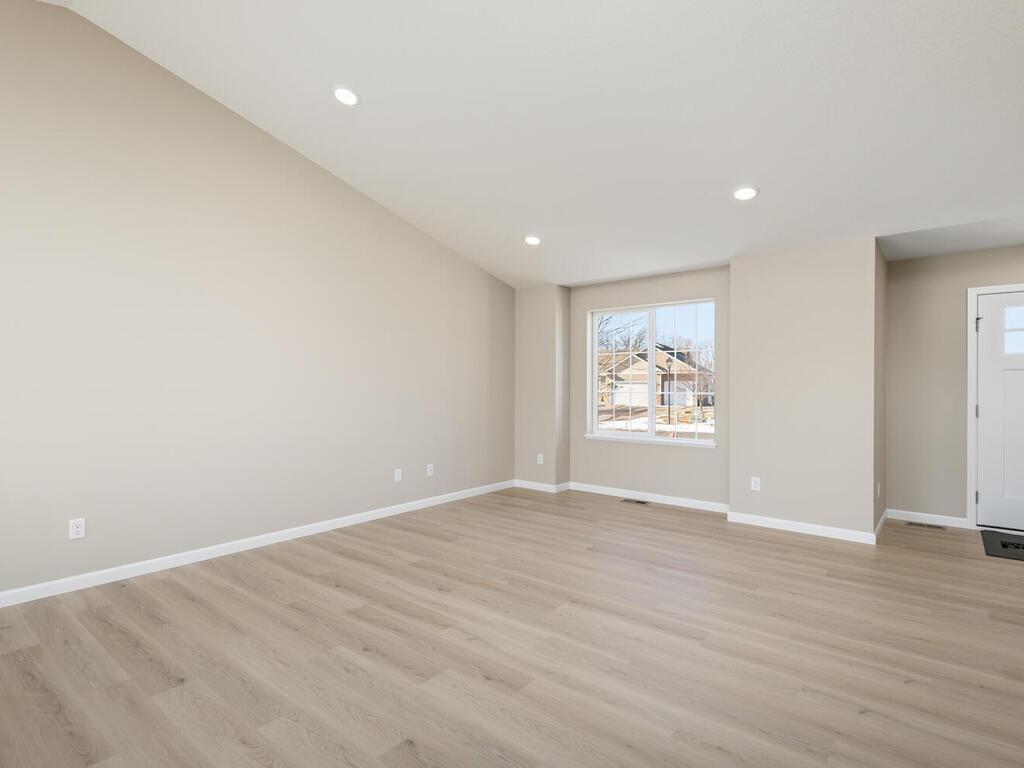 418 Prairie View Drive Cologne, MN 55322 - Photo 4 of 35