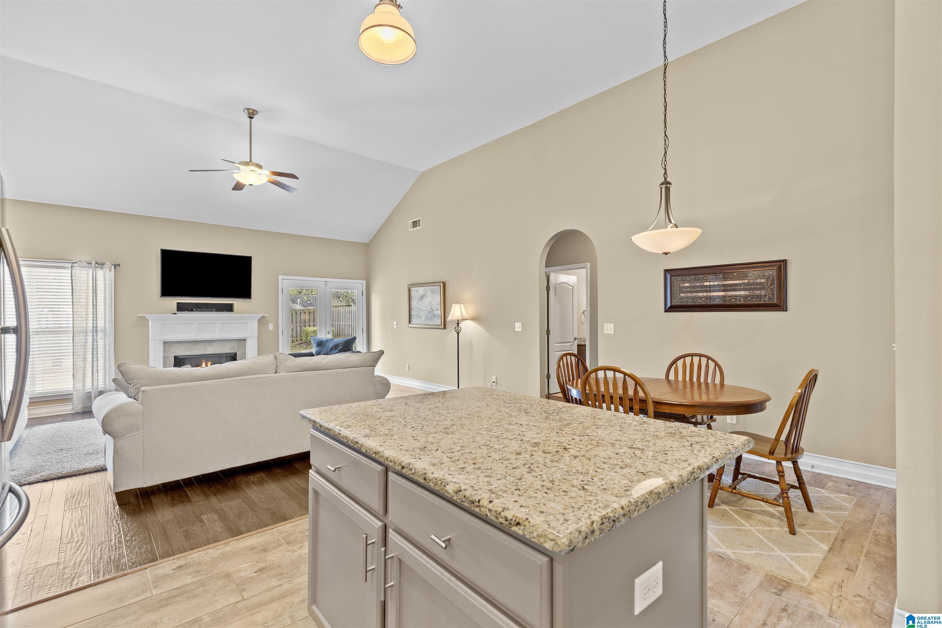 6825 Valley Lane Leeds, AL 35094 - Photo 9 of 28