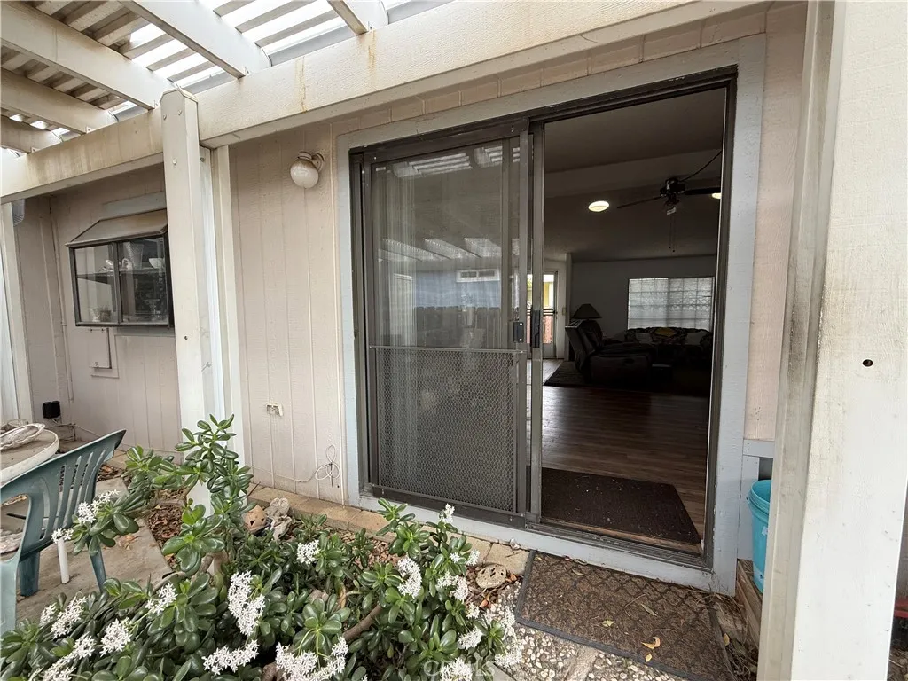 27250 Murrieta Road, Unit 51 Menifee, CA 92586 - Photo 19 of 43 Side Sliding Patio Door