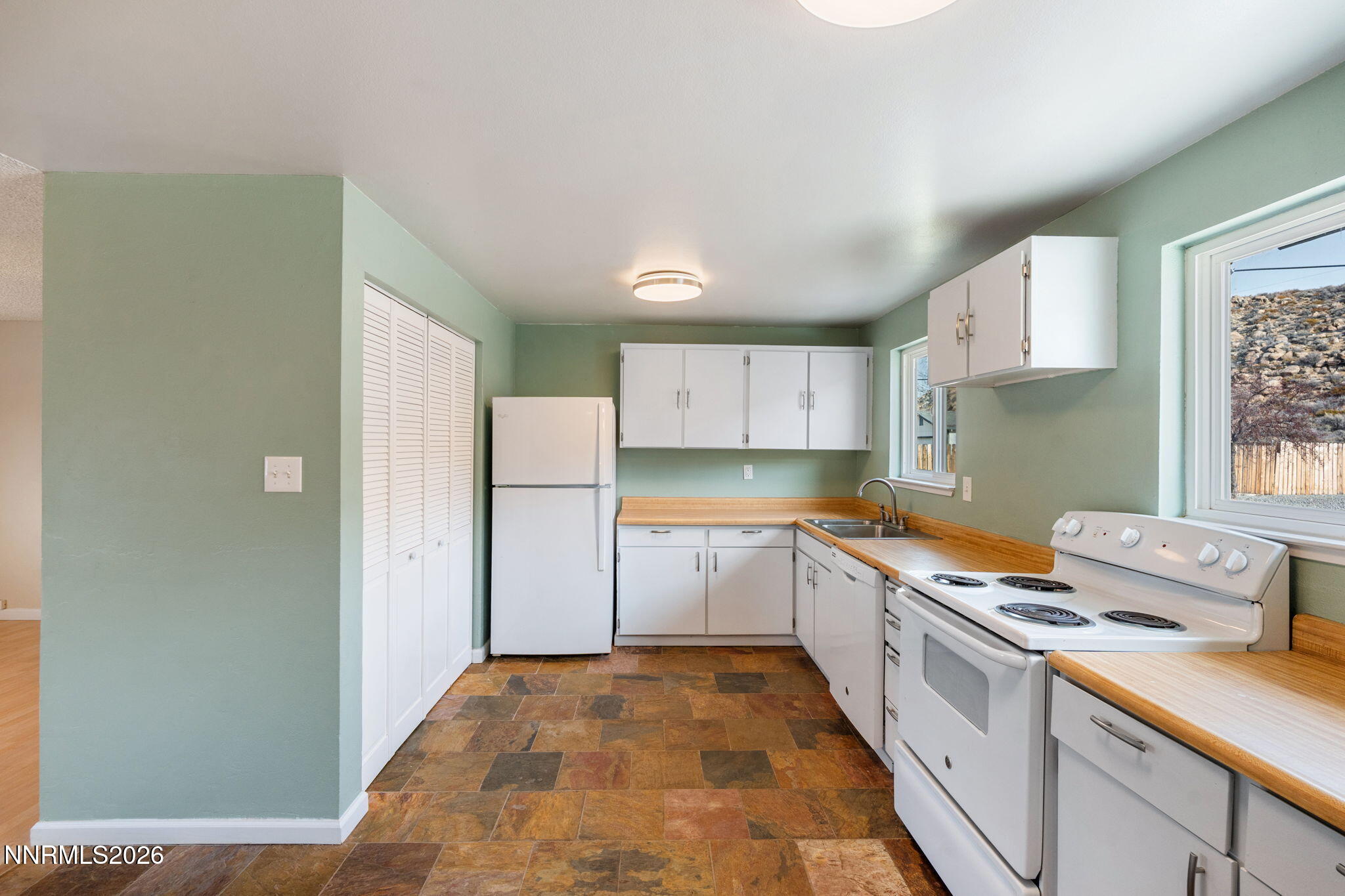 9100 Reservoir Street Reno, NV 89506 - Photo 21 of 38 21-web-or-mls-DSC08128