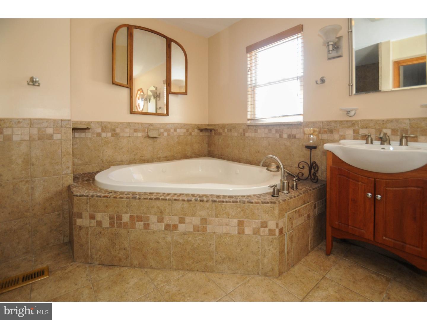 16 Palomar Road Sewell, NJ 08080 - Photo 16 of 25