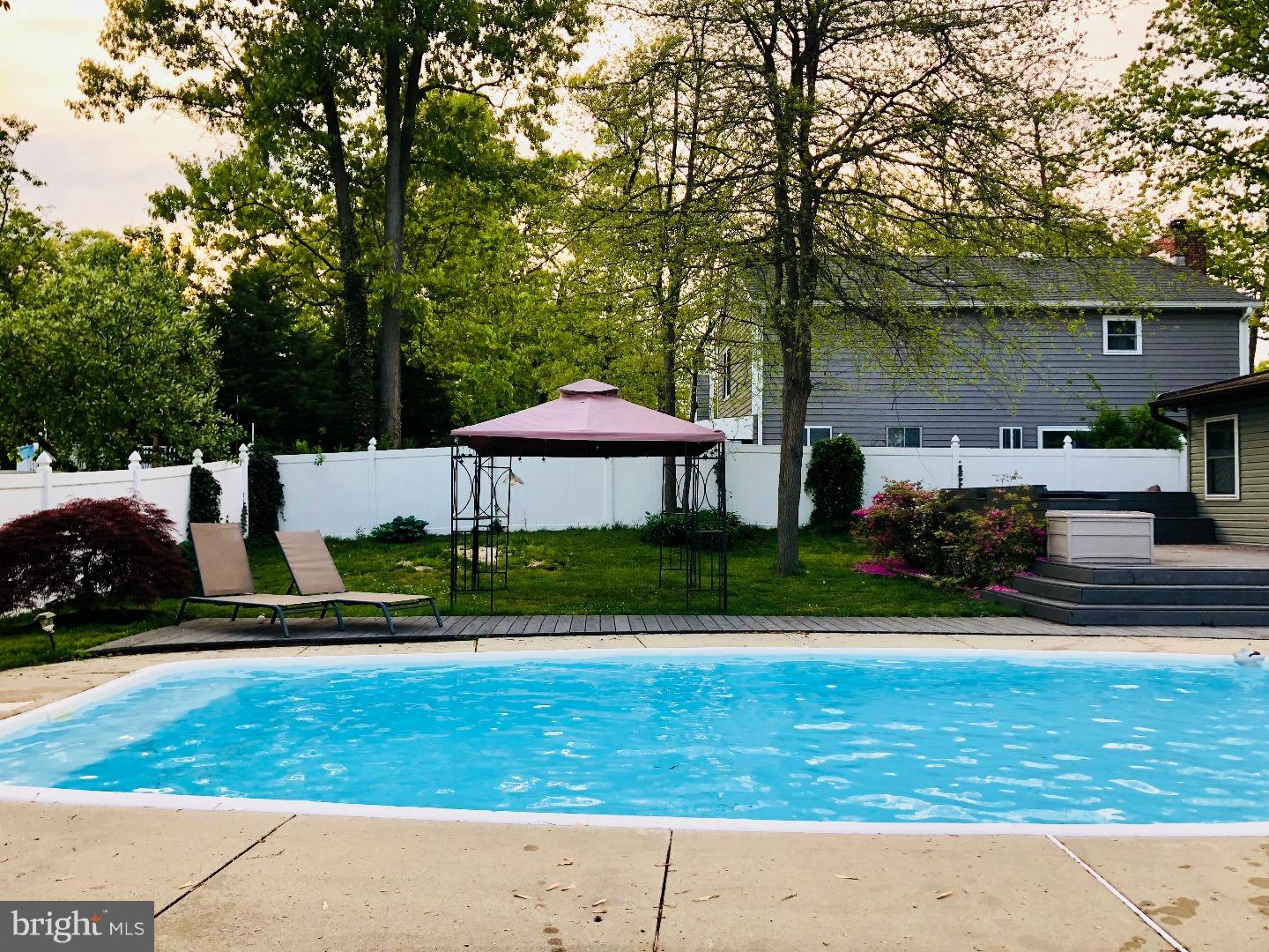 16 Palomar Road Sewell, NJ 08080 - Photo 3 of 25