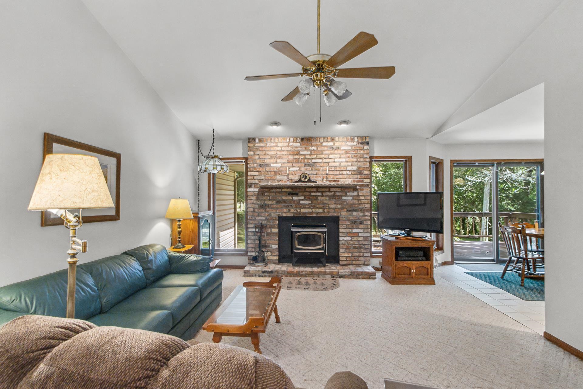 S3660 North Bent Tree Drive Baraboo, WI 53913 - Photo 5 of 70