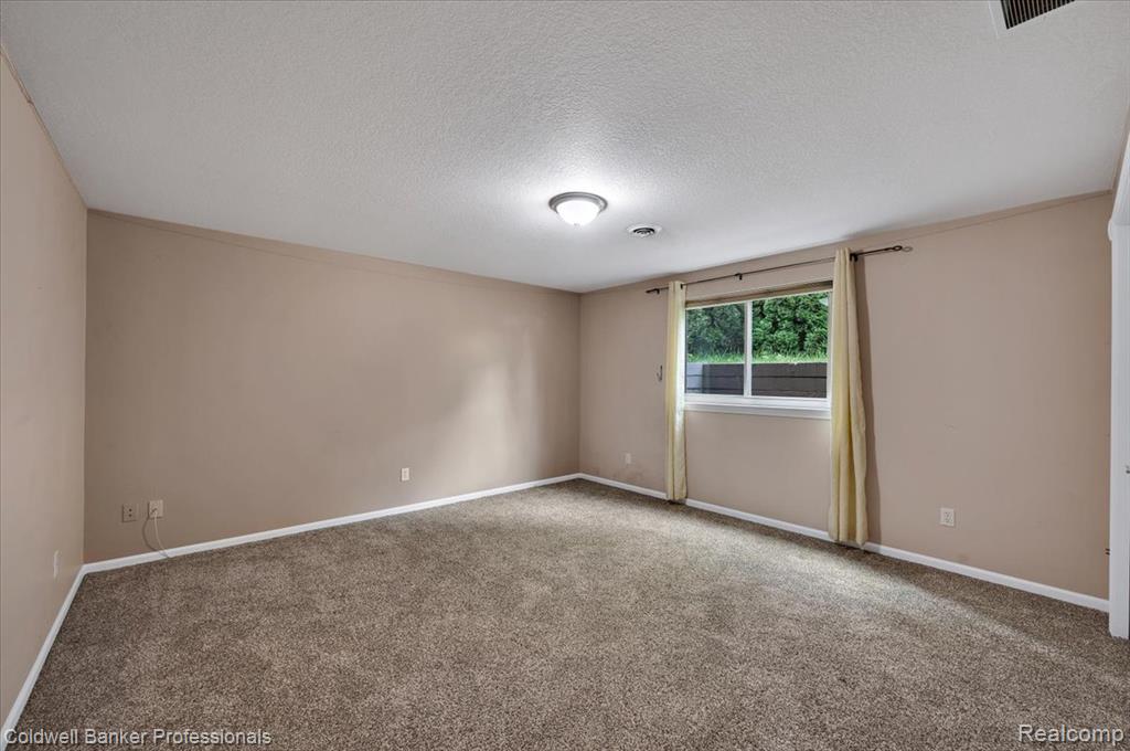604 Carriage Way Davison, MI 48423 - Photo 19 of 28