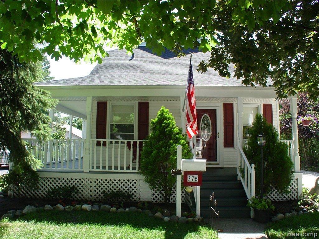 375 Roe Street Plymouth, MI 48170 - Photo 2 of 11 Front Porch Entry