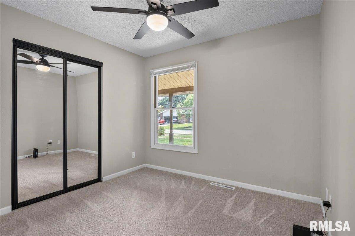 10 Hollybrook Drive Springfield, IL 62702 - Photo 24 of 32 Gallery Image 24
