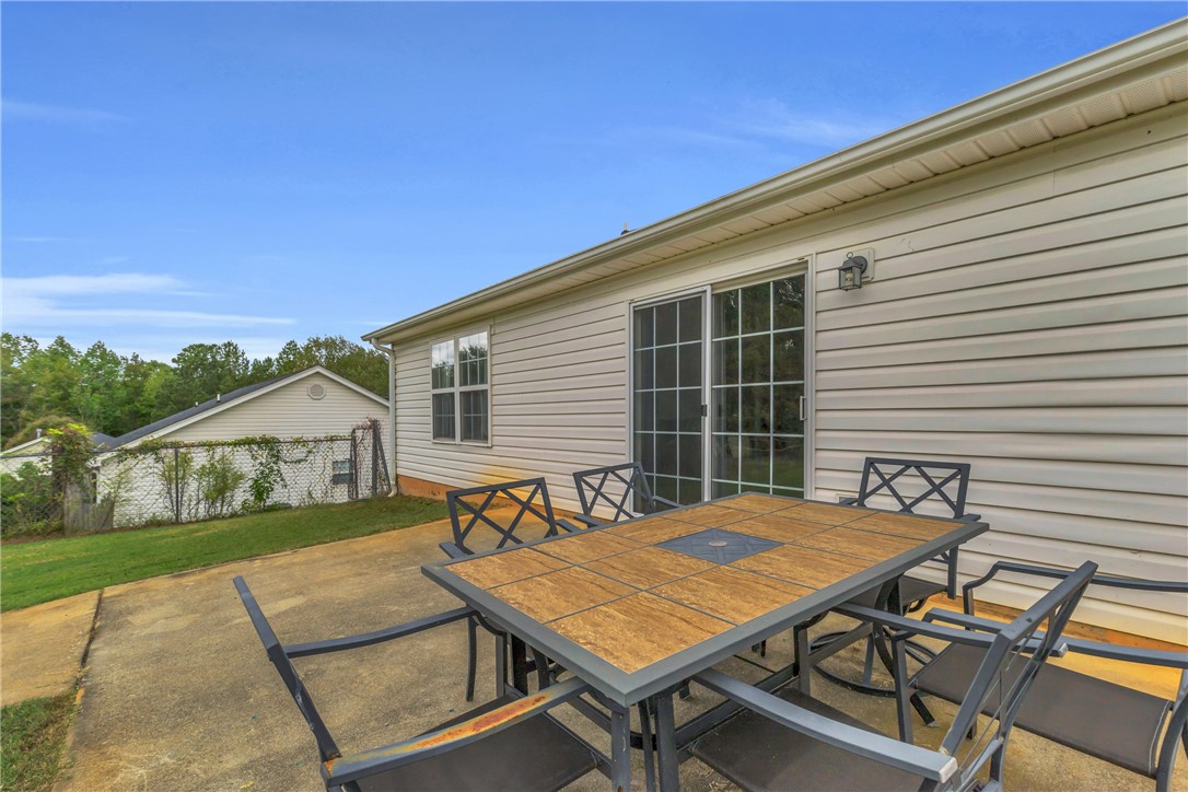 129 St James Court Anderson, SC 29621 - Photo 21 of 33