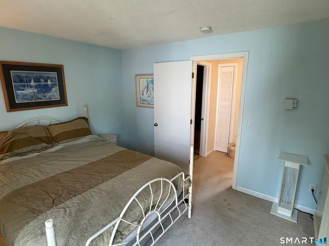 $2,495 | 7 Clearwater Lane, Unit 7, East Hampton, CT 06424