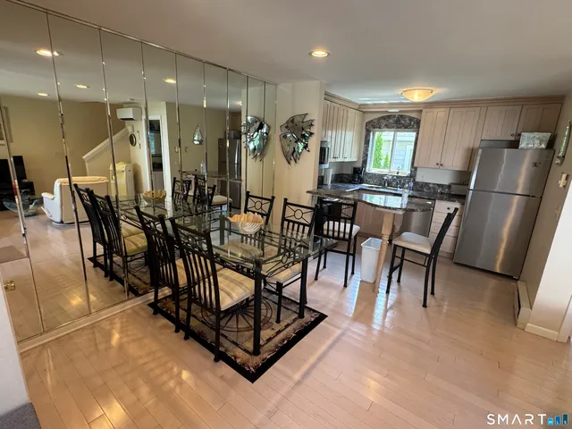 $2,495 | 7 Clearwater Lane, Unit 7, East Hampton, CT 06424