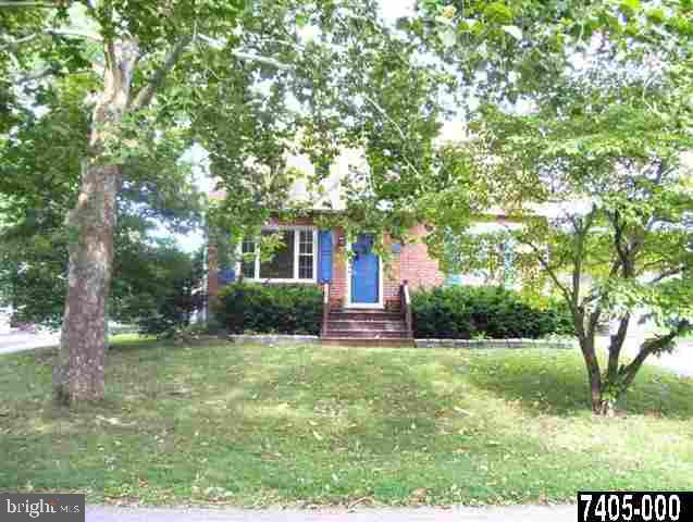 323 Pinehurst Road York, PA 17402 - Photo 1 of 16 Gallery Image 1