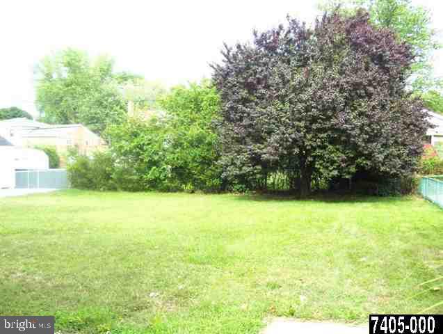 323 Pinehurst Road York, PA 17402 - Photo 14 of 16 Gallery Image 14