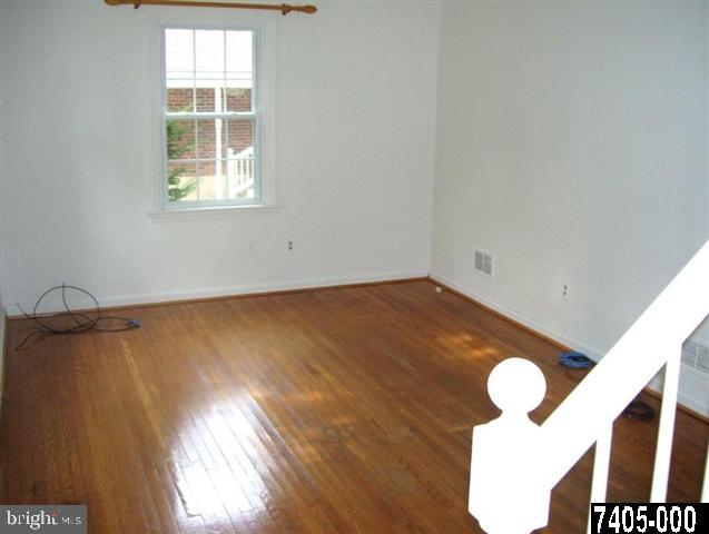 323 Pinehurst Road York, PA 17402 - Photo 3 of 16 Gallery Image 3