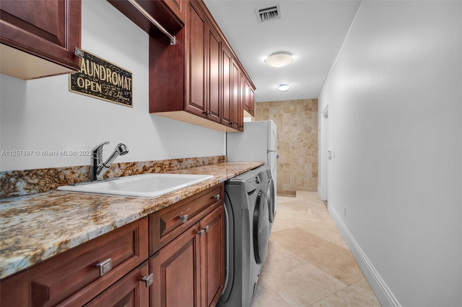 12850 Hunters Point Southwest Ranches, FL 33330 - Photo 24 of 63