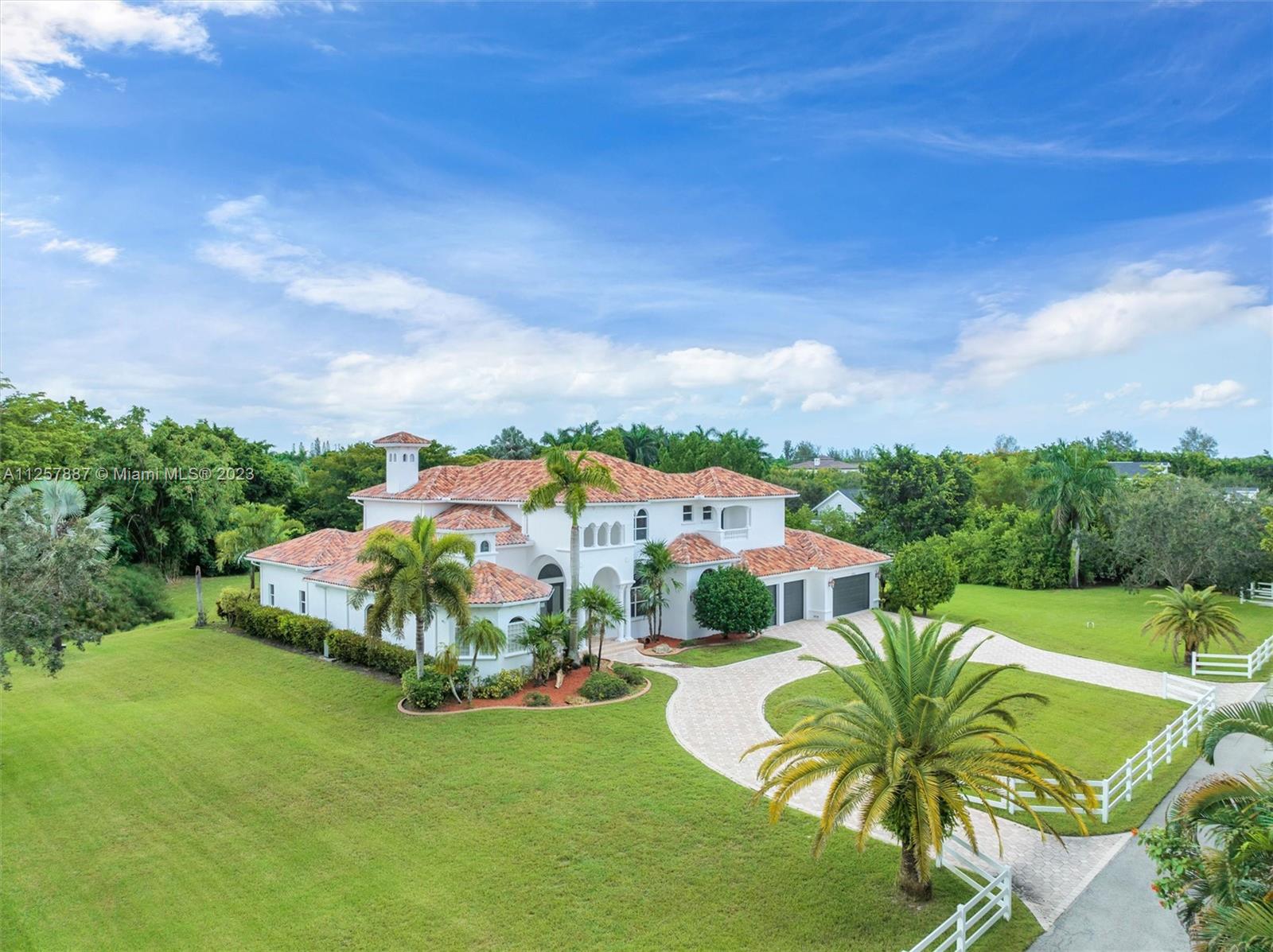 12850 Hunters Point Southwest Ranches, FL 33330 - Photo 5 of 63