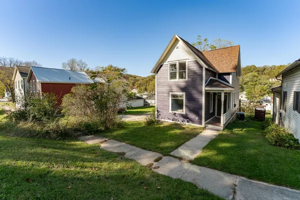 $239,000 | 206 Elmwood Street East, Lanesboro, MN 55949