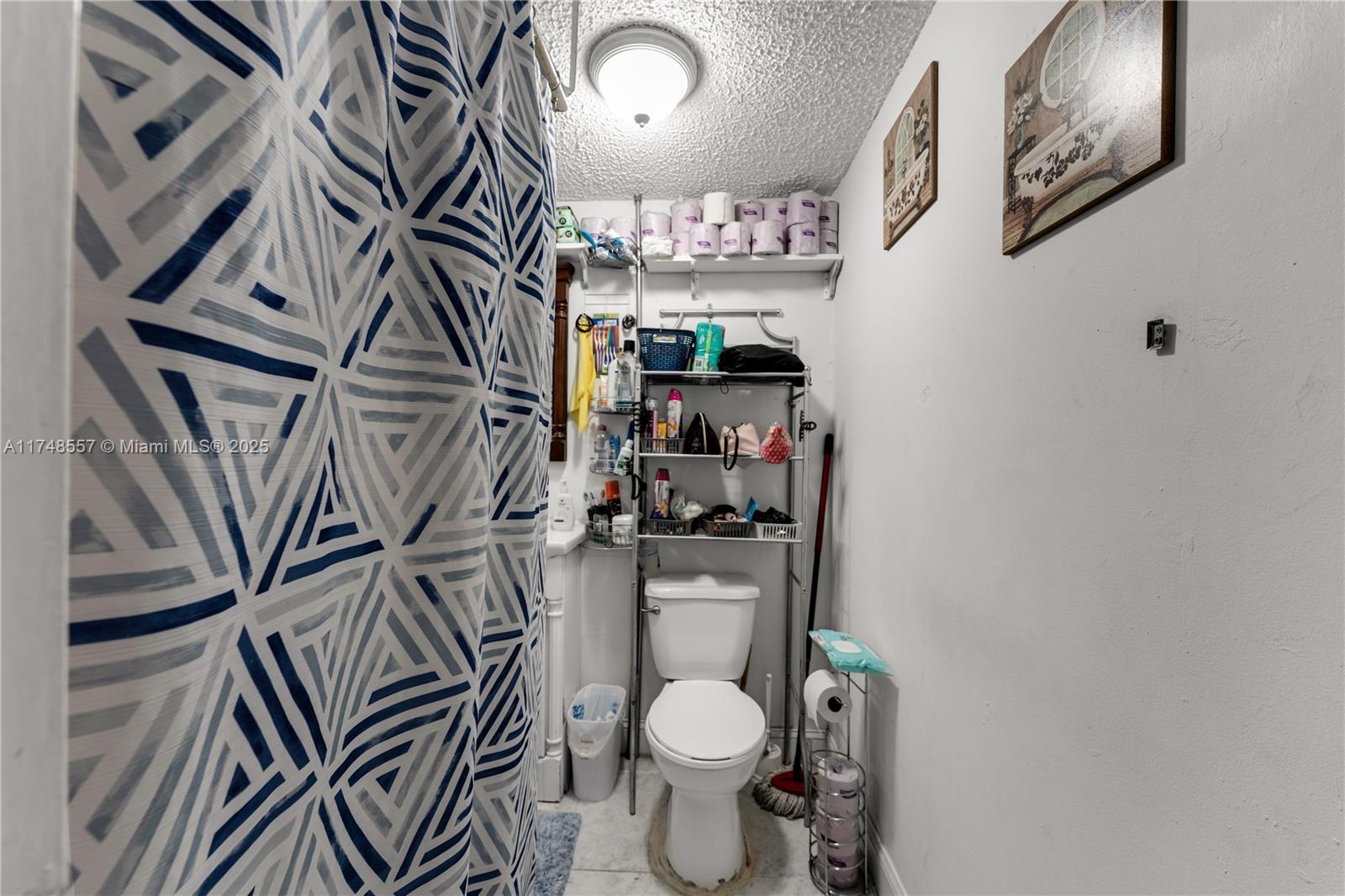 4641 Southwest 112th Avenue Miami, FL 33165 - Photo 17 of 45 Gallery Image 17