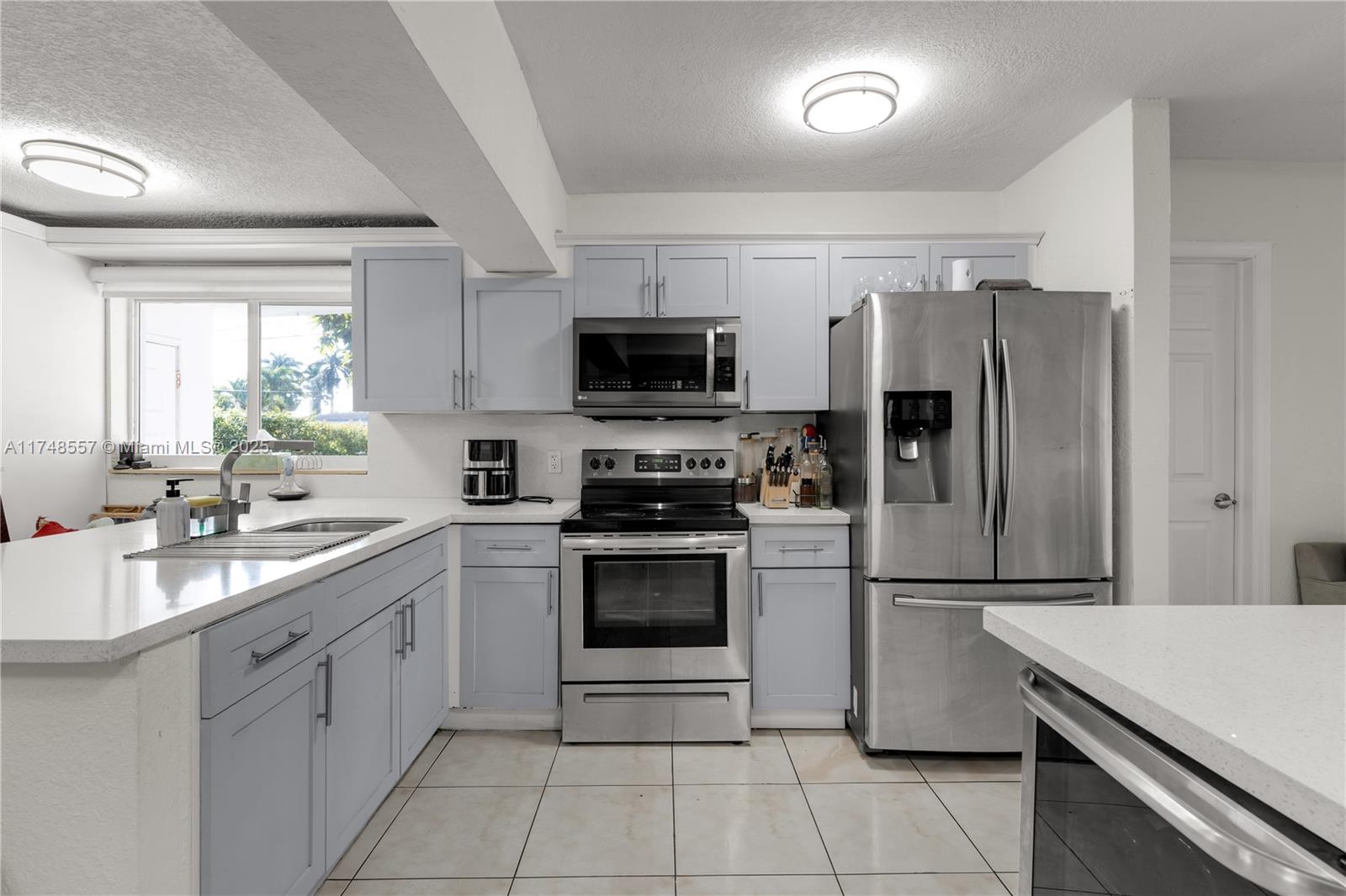 4641 Southwest 112th Avenue Miami, FL 33165 - Photo 27 of 45 Gallery Image 27