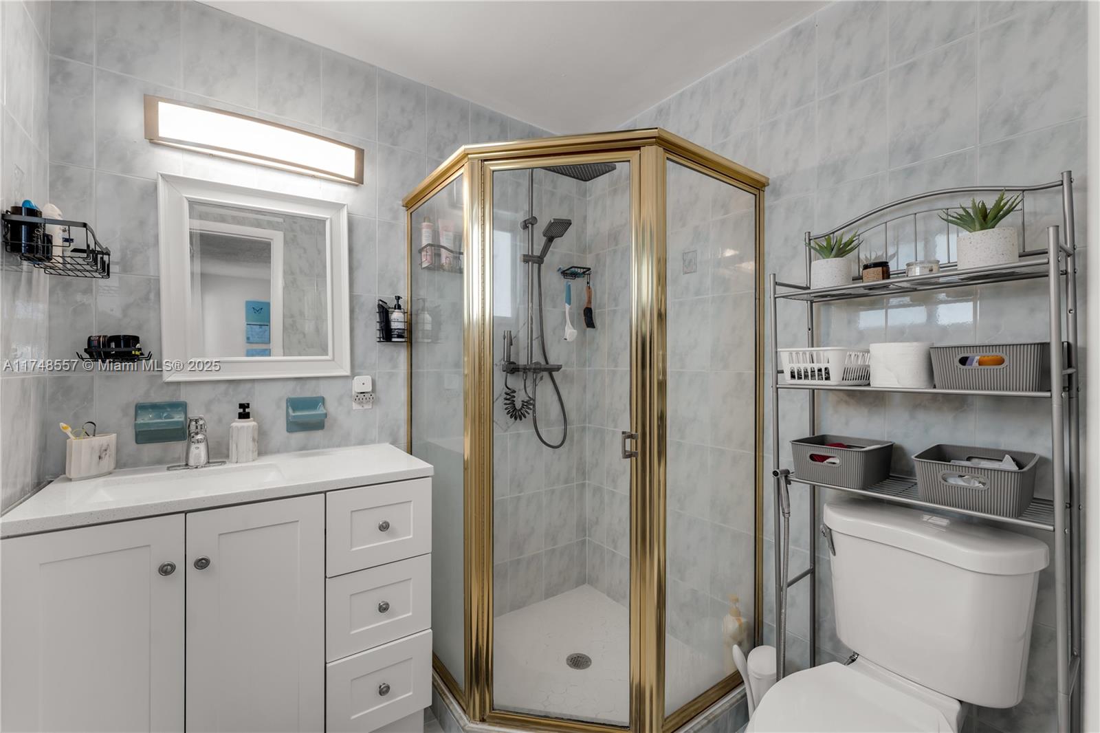 4641 Southwest 112th Avenue Miami, FL 33165 - Photo 7 of 45 Gallery Image 7