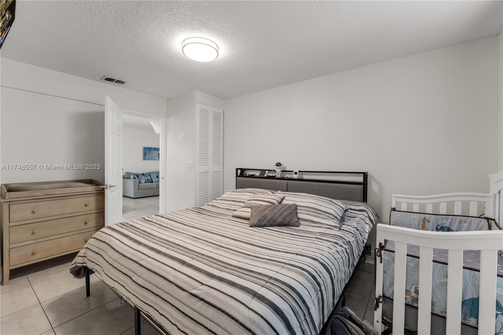 4641 Southwest 112th Avenue Miami, FL 33165 - Photo 9 of 45 Gallery Image 9
