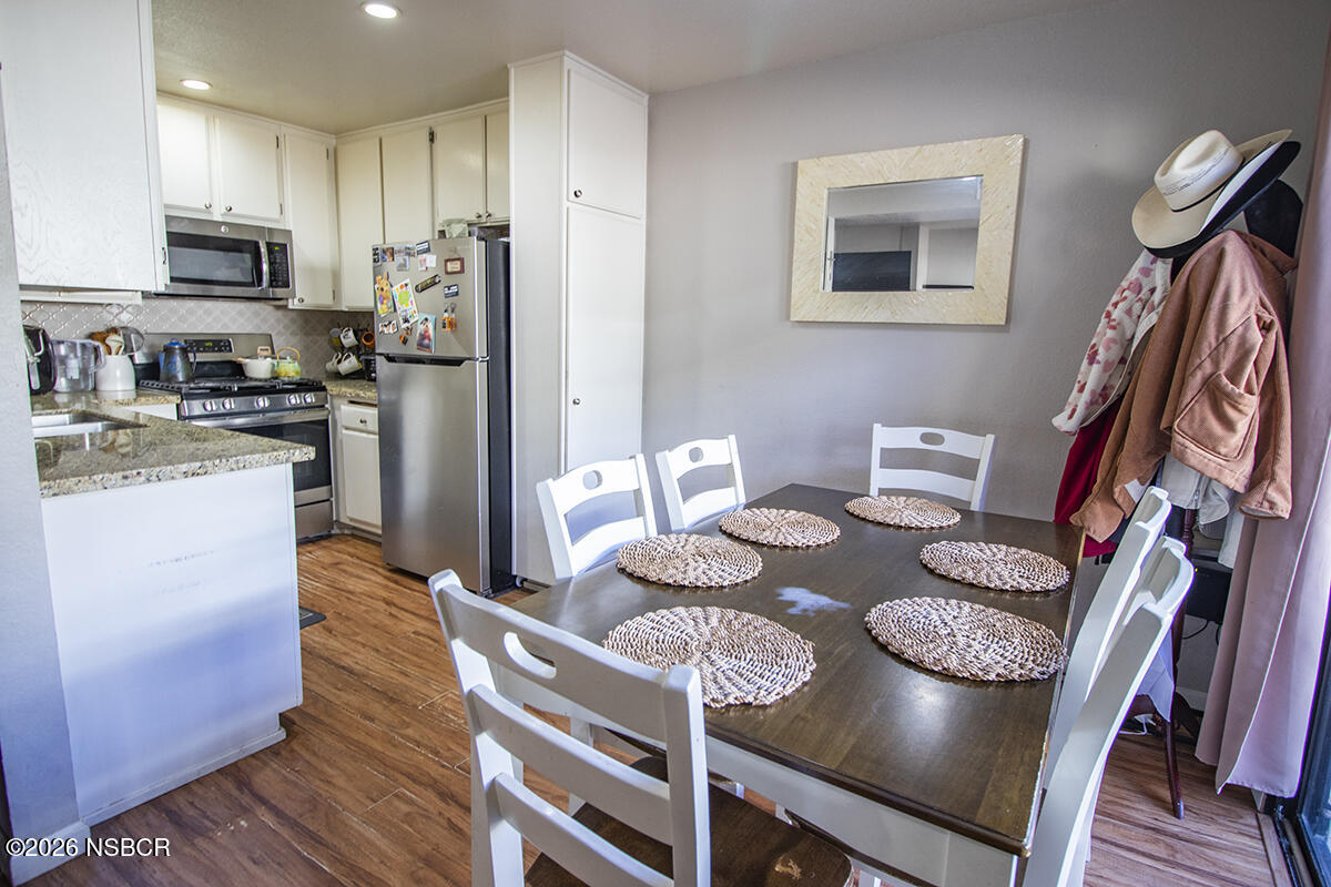 1172 Hilltop Road, Unit C Santa Maria, CA 93455 - Photo 6 of 16 1172_Hilltop_C_012
