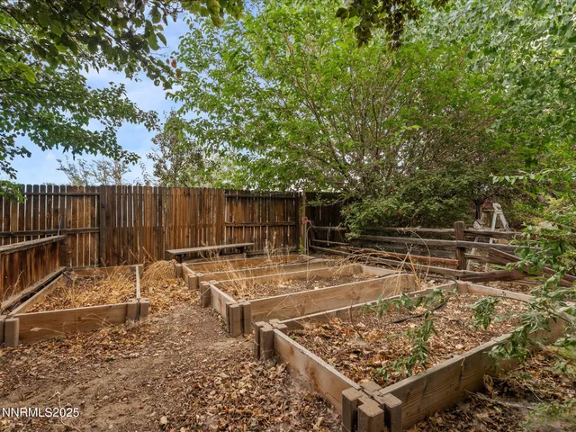 $472,500 | 1353 Winnies Lane, Fernley, NV 89408