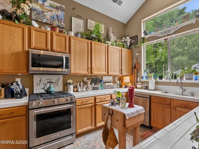 $472,500 | 1353 Winnies Lane, Fernley, NV 89408